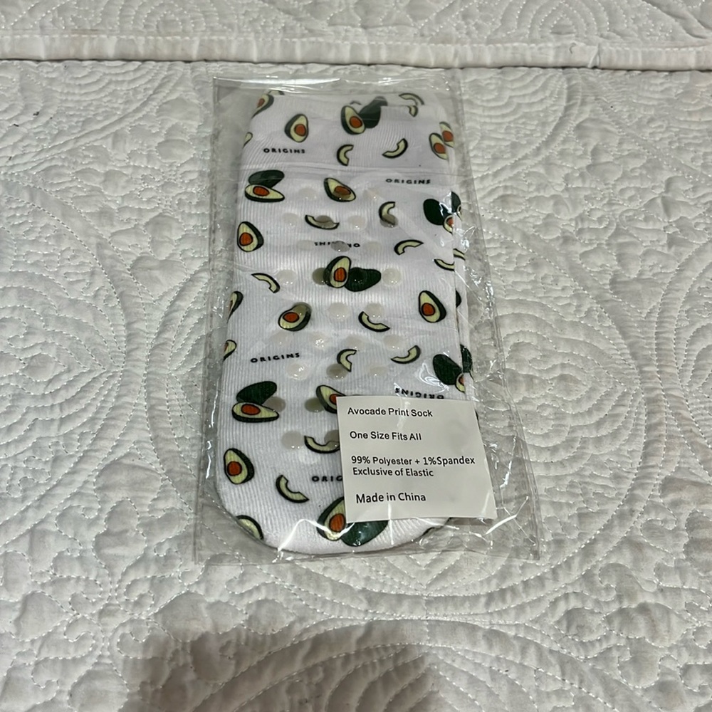 Origins avocado print socks, new‎